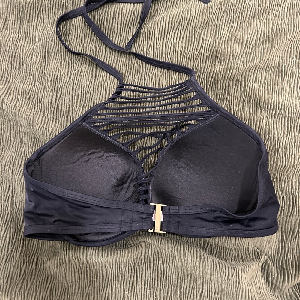 Black Strappy Halter Push-Up bathing suit top - Picture 3 of 4